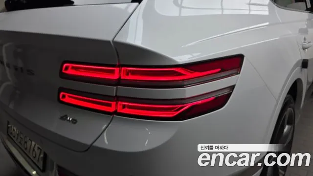 Genesis GV80 — Фото автомобиля 8