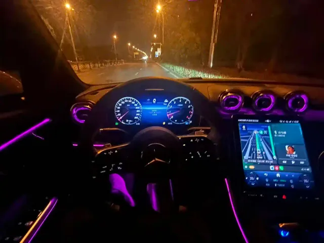 Mercedes-Benz C-Class — Фото автомобиля 3