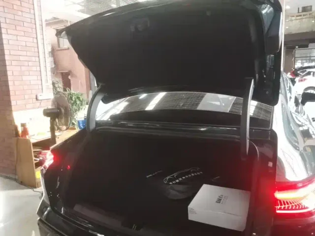 Geely Galaxy Xingyao 8 — Фото автомобиля 18