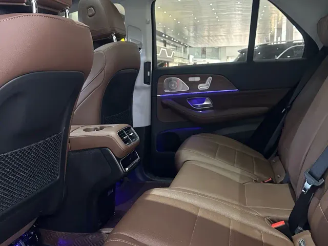 Mercedes-Benz GLE-Class — Фото автомобиля 6