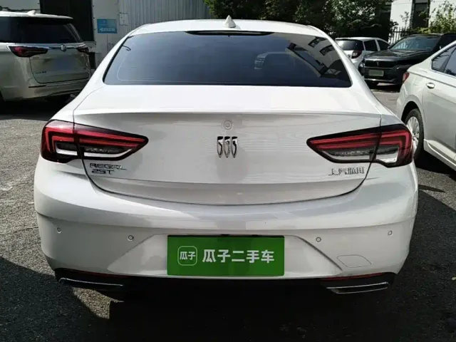 Buick Regal — Фото автомобиля 5