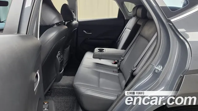 Hyundai Kona SX2 — Фото автомобиля 16