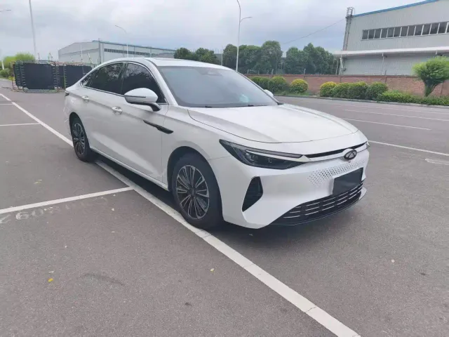 Chery Fulwin A8 — Фото автомобиля 2