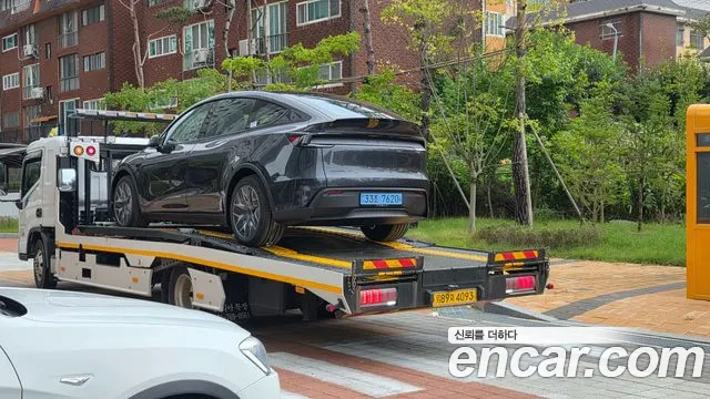 Tesla Model Y — Фото автомобиля 4