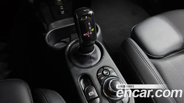 MINI Cooper — Фото автомобиля 9