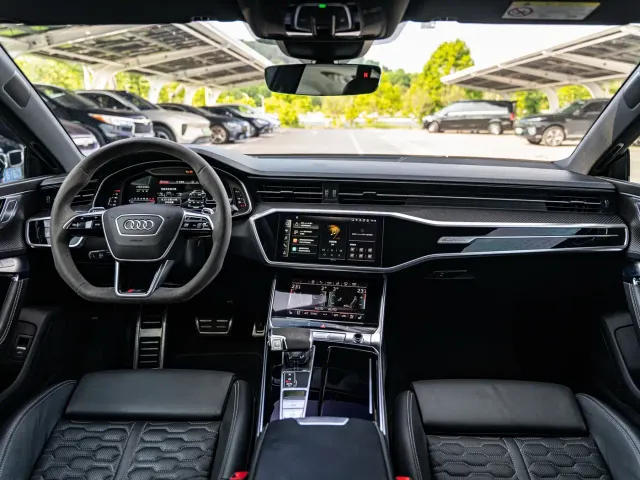 Audi RS 7 — Фото автомобиля 11