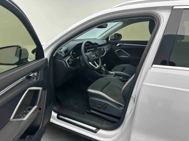 Audi Q3 — Фото автомобиля 9