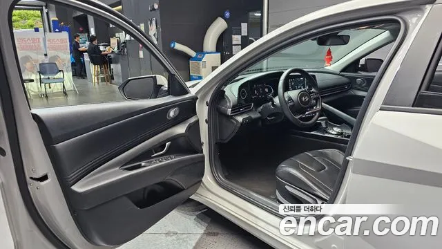 Hyundai AVANTE — Фото автомобиля 10
