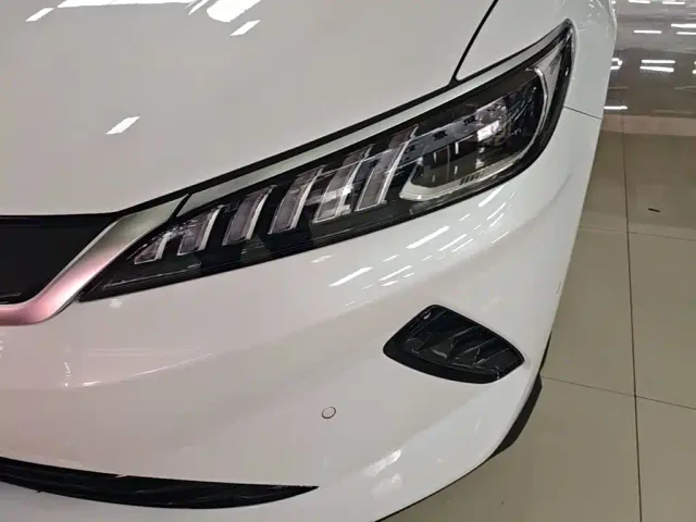 BYD Qin PLUS — Фото автомобиля 23
