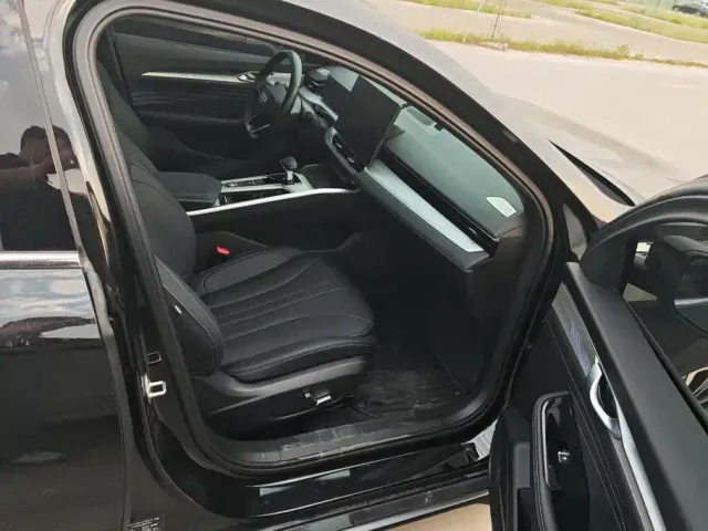 Geely Xingrui — Фото автомобиля 8