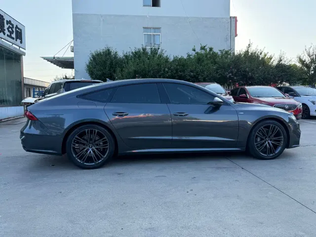 Audi A7 — Фото автомобиля 12