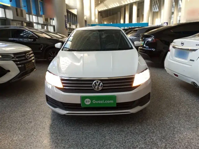 Volkswagen Lavida — Фото автомобиля 2