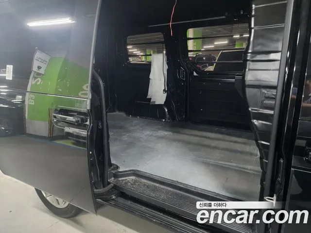 Hyundai Staria Staria L3.5 Карго 3 места — Фото автомобиля 10