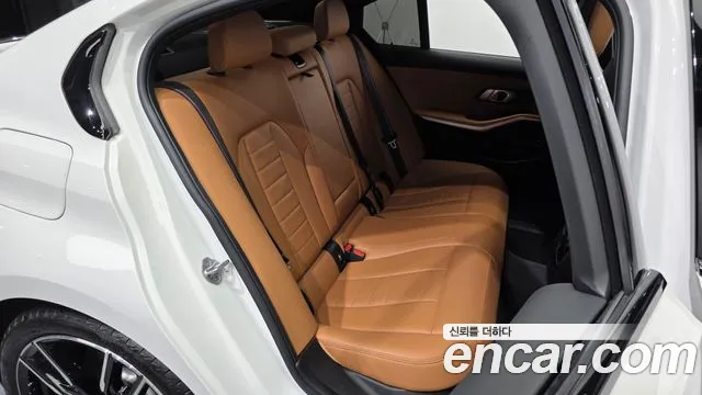 BMW 3-Series 3 серия (G20) — Фото автомобиля 11