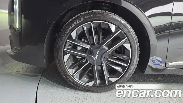Kia K8 Signature — Фото автомобиля 5