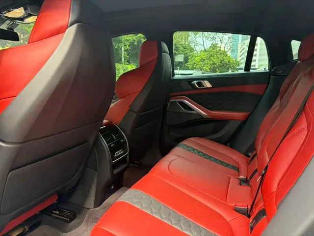 BMW X6 M — Фото автомобиля 12