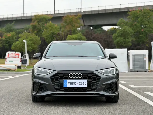 Audi A4L — Фото автомобиля 2