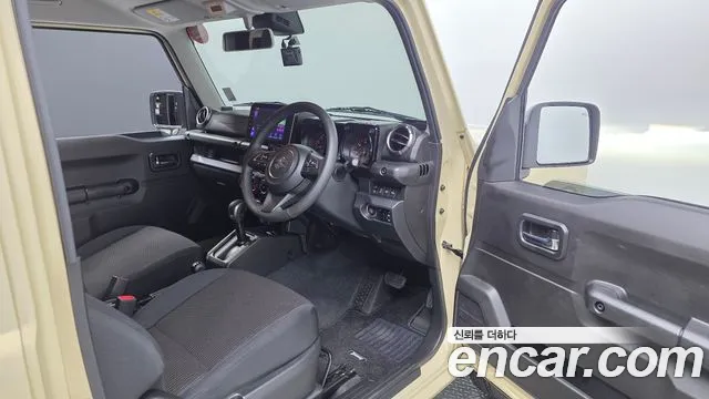 Suzuki Jimny — Фото автомобиля 10
