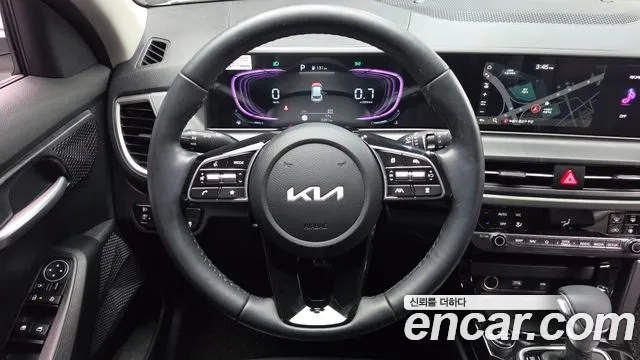 Kia Seltos New — Фото автомобиля 18