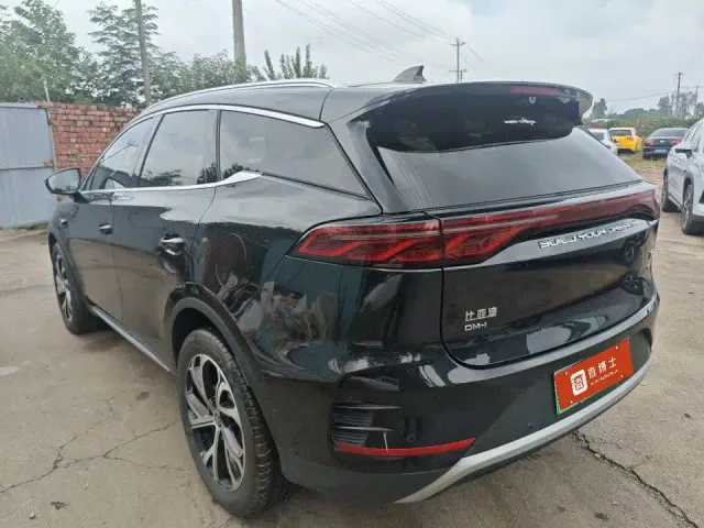 BYD Tang — Фото автомобиля 3
