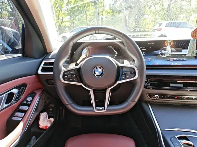 BMW 3 Series — Фото автомобиля 11