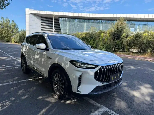Jetour X70 Plus — Фото автомобиля 3