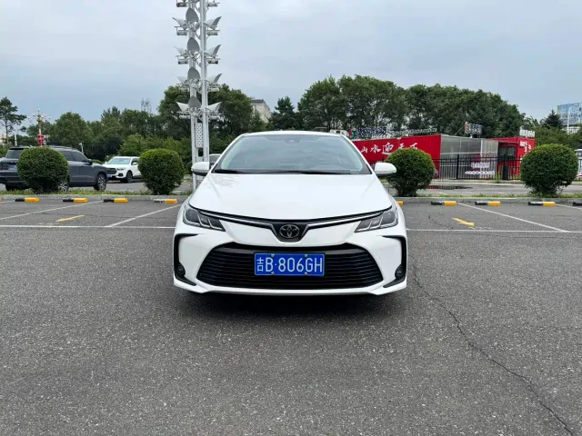 Toyota Corolla — Фото автомобиля 2