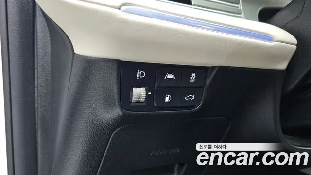 Hyundai Grandeur — Фото автомобиля 14