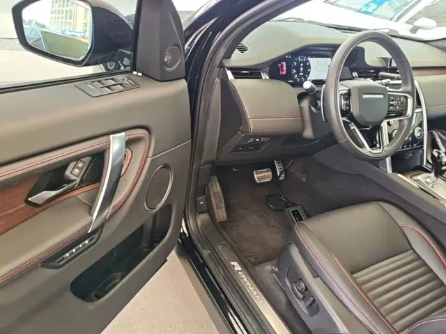 Land Rover Discovery Sport — Фото автомобиля 15