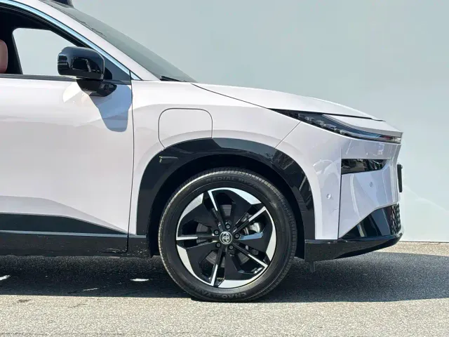 Toyota BoZhi 3X — Фото автомобиля 6
