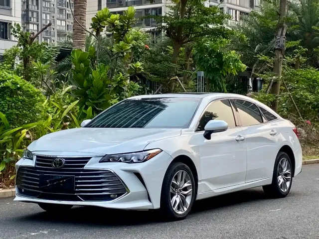 Фотография автомобиля — Toyota Avalon