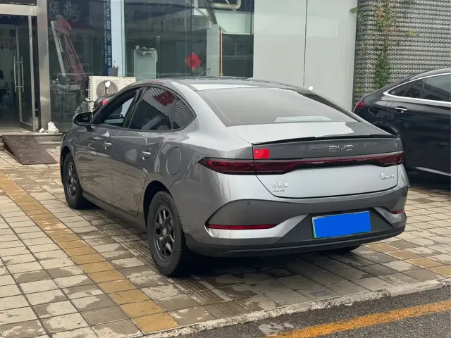 BYD Qin PLUS — Фото автомобиля 3