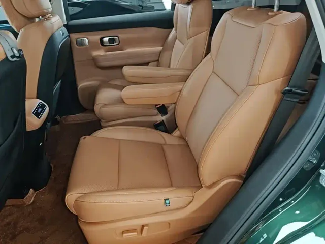 Leapmotor C16 — Фото автомобиля 16