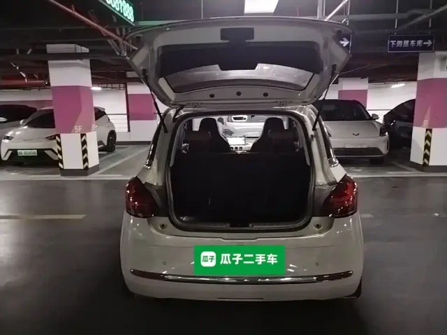 Wuling Bingo — Фото автомобиля 15