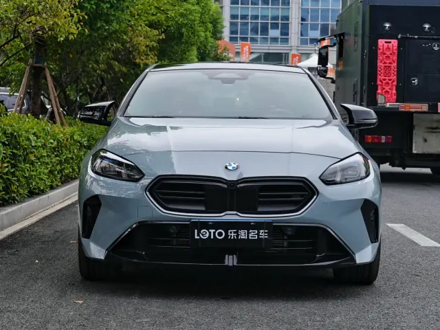 BMW M235L — Фото автомобиля 2