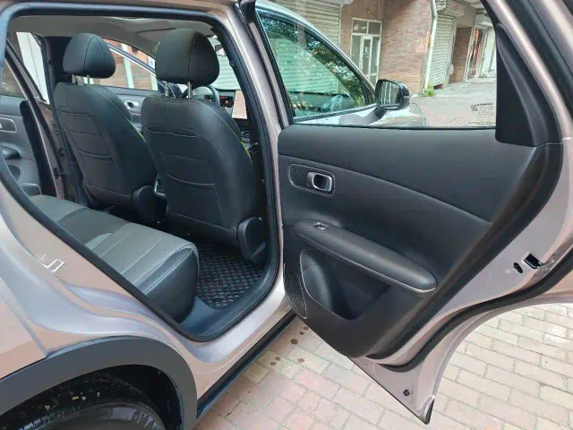 Changan Qiyuan Q05 — Фото автомобиля 17
