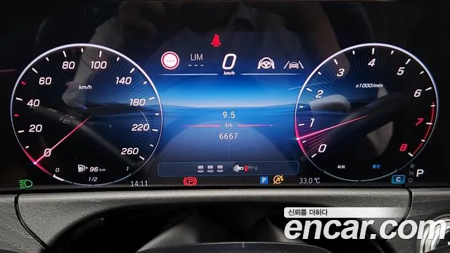 Mercedes-Benz E-Class — Фото автомобиля 8