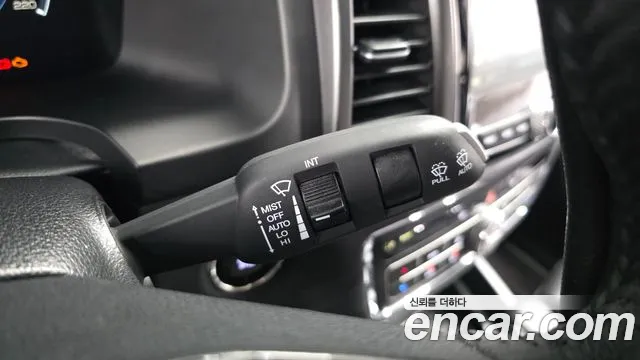 KG_Mobility_Ssangyong Rexton Новый Rexton Sport Дизель 2.2 4WD — Фото автомобиля 18
