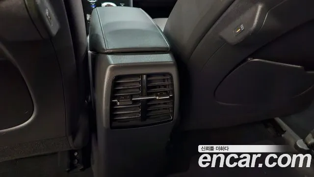 Kia Niro Niro (New) — Фото автомобиля 30