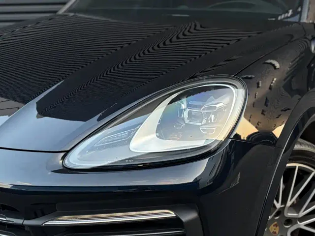 Porsche Cayenne — Фото автомобиля 9
