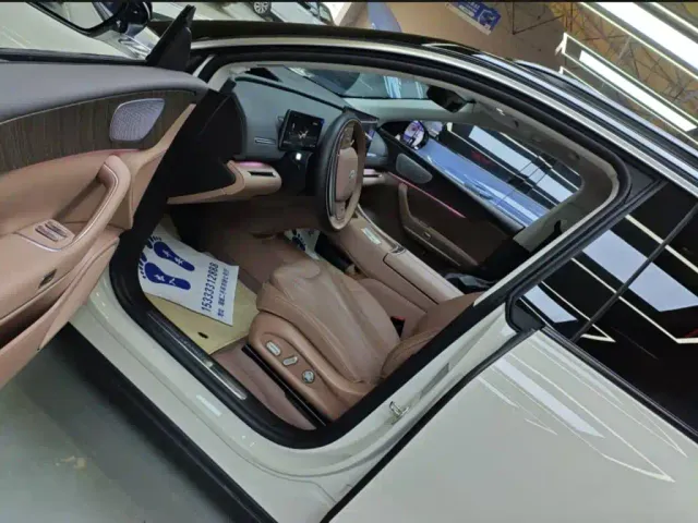 Leapmotor C11 — Фото автомобиля 3