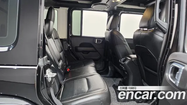 Jeep Wrangler JL — Фото автомобиля 17