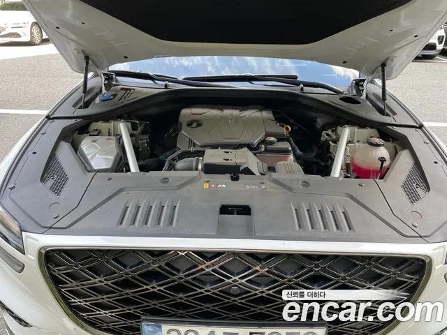 Genesis GV70 — Фото автомобиля 6