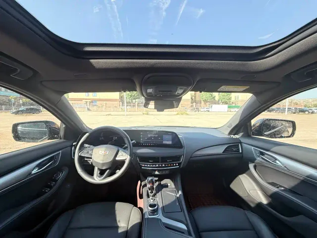 Cadillac CT5 — Фото автомобиля 8