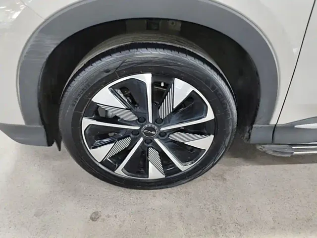 BYD Song PLUS — Фото автомобиля 22