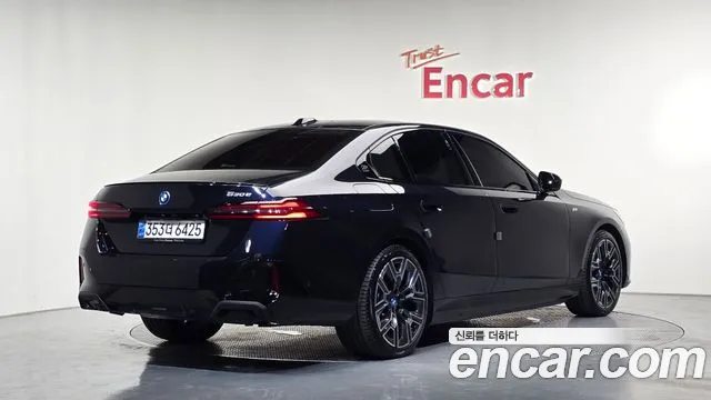 BMW 5-Series 5 серия (G60) — Фото автомобиля 2