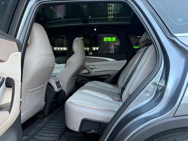 BYD Song Pro — Фото автомобиля 6