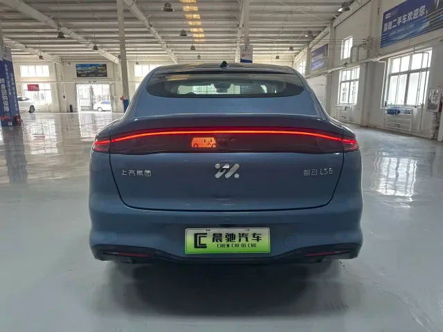 IM Motors LS6 — Фото автомобиля 5