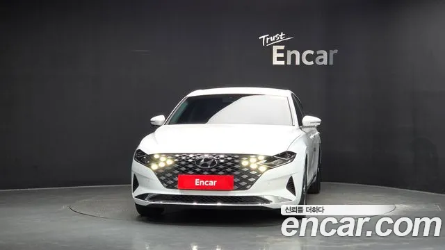 Hyundai Grandeur New — Фото автомобиля 3