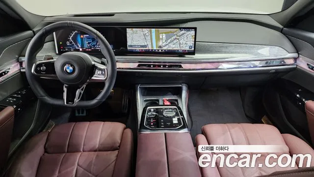 BMW 7-Series 7 серия (G70) 740i xDrive M Sport — Фото автомобиля 7